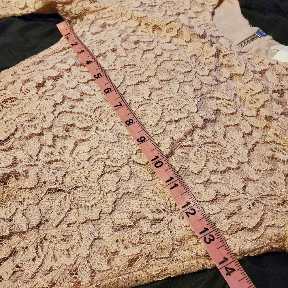 H&M Lace Dress in Blush Pink - Picture 6 of 7